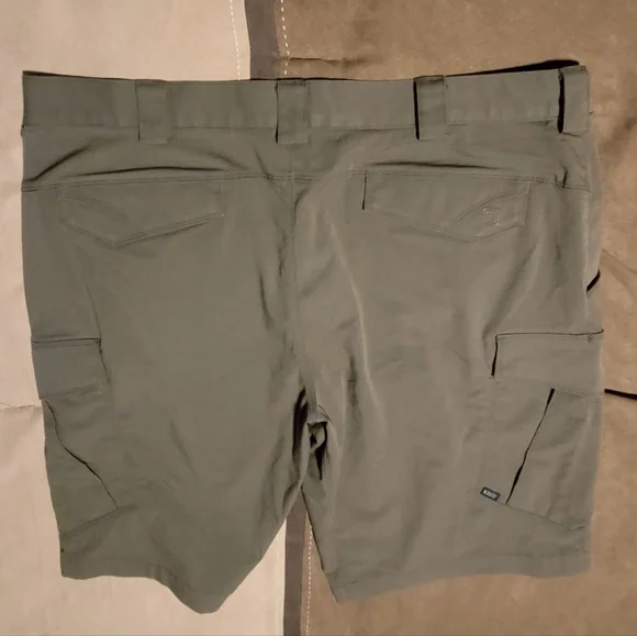 5.11 Olive Green Men's Cargo Shorts - Picture 2 of 4